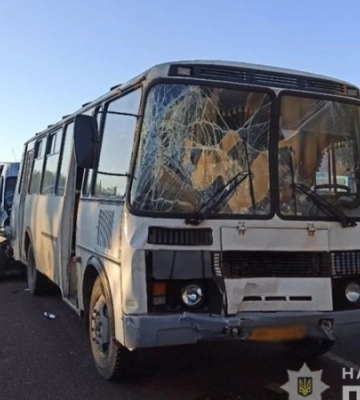 Неподалік Житомира в подвійній ДТП травмовано п’ятьох осіб