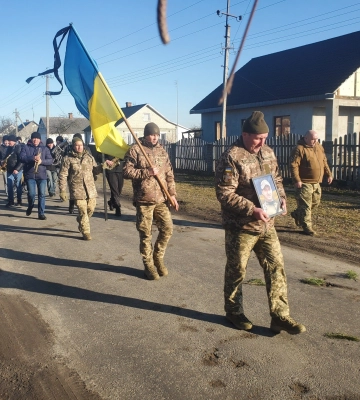 На Волині вантажівка злетіла у кювет і перекинулася