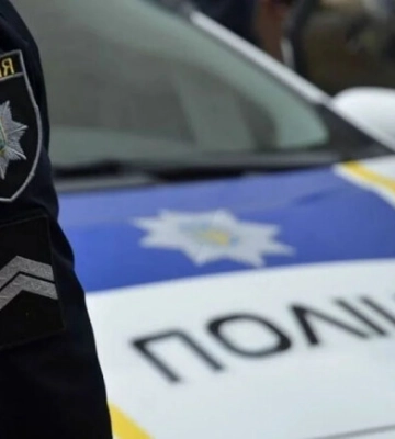 У Дніпрі на Лівобережному підлітки кидають вибухові пакети у кіоски: поліція розслідує інцидент