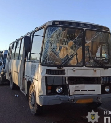 Неподалік Житомира в подвійній ДТП травмовано п’ятьох осіб. Деталі