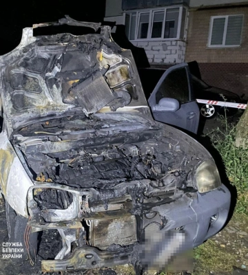 Палили автівки: у Хмельницькому судитимуть жителів Вінниччини