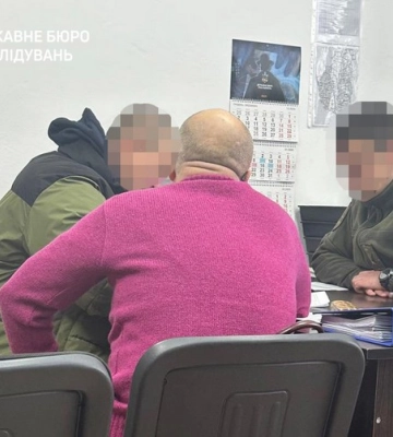 На Тернопільщині командир взводу майже рік нараховував підлеглому «бойові» за ремонт будинку своєї доньки