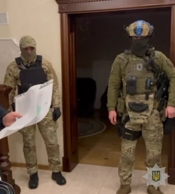 СБУ викрила посадовців банку у Львові на привласненні 5 млн грн клієнтів