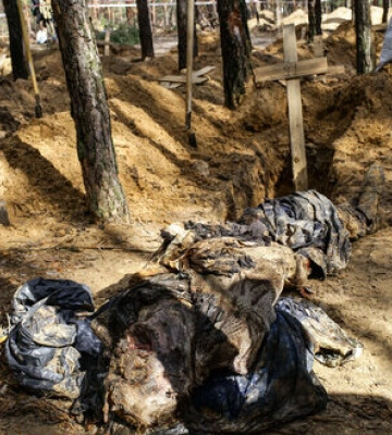 Неідентифікованими залишаються 22 жертви із масового поховання в Ізюмі