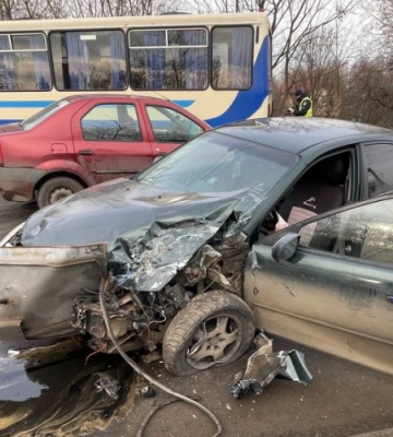 Постраждали пенсіонер та молода дівчина: деталі двох ДТП на Волині