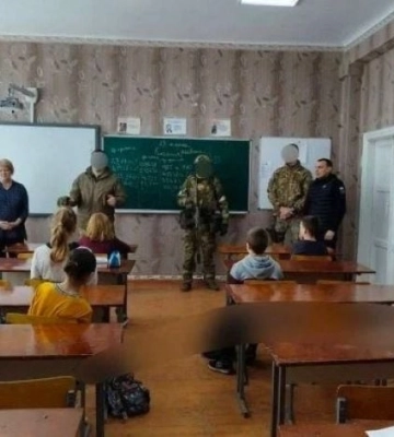 Обучение в оккупации: как мелитопольским школьникам получить украинское образование 