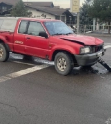 Поблизу Рівного зіткнулися два автомобілі Mazda