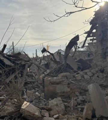 Російські окупанти завдали авіаудар по Херсону, є поранені