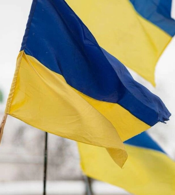 Допомагати захисникам справами й молитвами: Борис Філатов привітав дніпрян з Днем Соборності