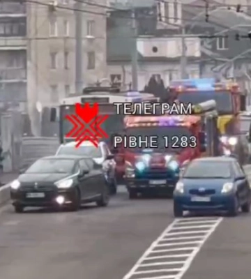У Рівному під час руху задимівся тролейбус