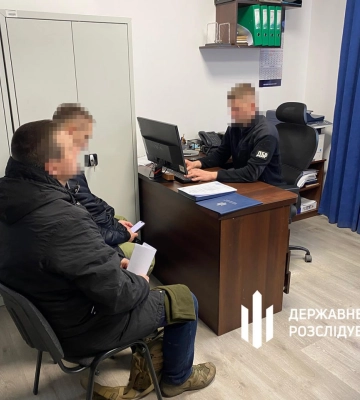 На Рівненщині командир військової частини нараховував «бойові» відсутній на службі підлеглій