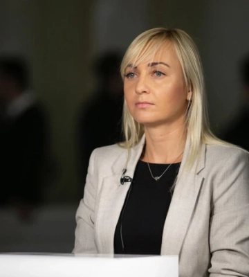 «Це для мене – пониження». Нардепка Устінова відхрестилася від спроб очолити Агенцію оборонних закупівель