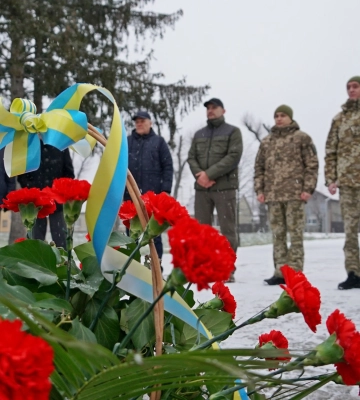 В День Соборності України в Мукачеві вшанували пам’ять всіх, хто віддав життя за свободу нашої країни