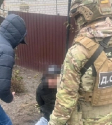 В Одесі викрили групу рекетирів, які «вибивали» неіснуючий борг у військовослужбовця ЗСУ