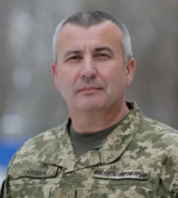 Генерал-лейтенанту Горбенку, якого підозрюють у неналежній обороні Харківщини, обрали запобіжний захід (Відео)