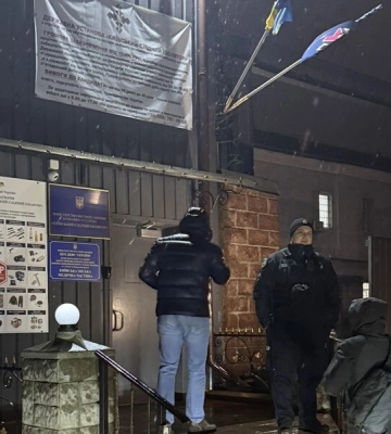 Генерала Галушкина, который должен был выйти под залог, снова задержали. Видео