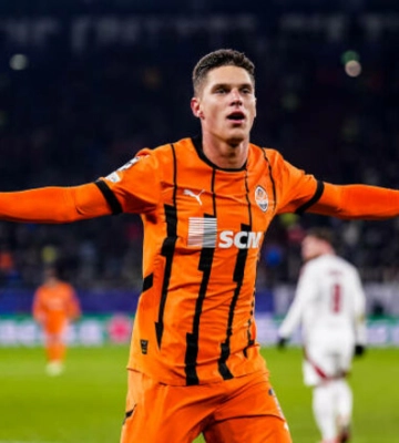 ВИДЕО. Superstar MVP. Судаков похвастался наградой лучшего игрока матча ЛЧ