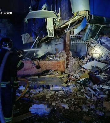 Кількість постраждалих від нічної атаки рф на Запоріжжя зросла: показали наслідки