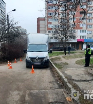 У Луцьку вантажівка Renault збила 68-річну жінку