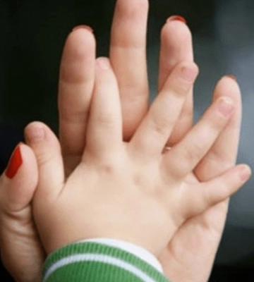 На яку допомогу в Дніпрі можуть розраховувати одинокі батьки: які документи потрібні для її отримання