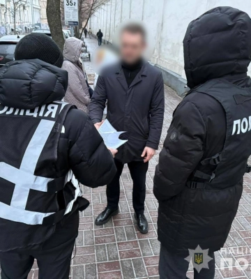 Посадовці КМДА привласнили 2,2 млн грн на ремонті ліцею та укриттів: деталі справи