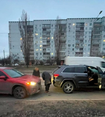 Зіткнулася з авто та поїхала – патрульні знайшли горе-водійку в Харкові