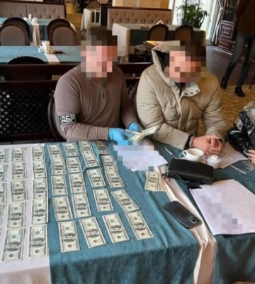 Колишньому митнику на Львівщині повідомлено про підозру