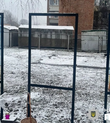 У Полтавській області невідомий зрізав портрет воїна на Алеї Слави