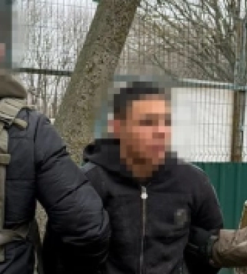 Для проведення шпигунських дій на півдні України російський агент завербував неповнолітнього