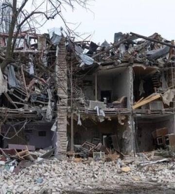 Наслідки ворожих обстрілів Запоріжжя: пошкоджено понад 80 багатоквартирних та більш ніж 30 приватних будинків