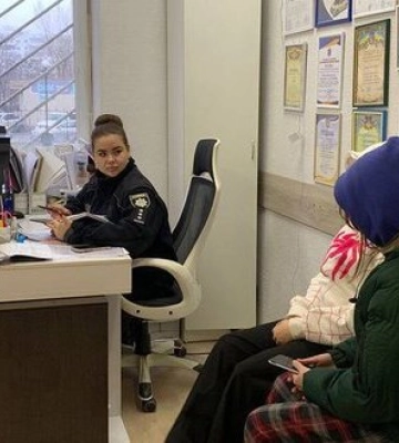 Побиття неповнолітньої дівчинки у Києві: допитали потерпілу та свідків конфлікту