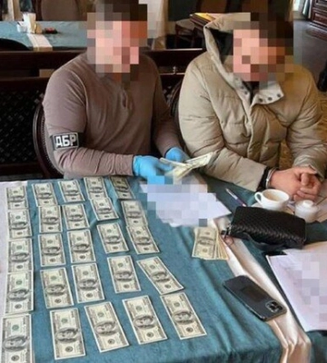 Колишньому митнику на Львівщині повідомлено про підозру