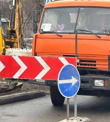 У Дніпрі розпочали ремонт дощоприймального перехвату на вулиці Івана Нечуя-Левицького