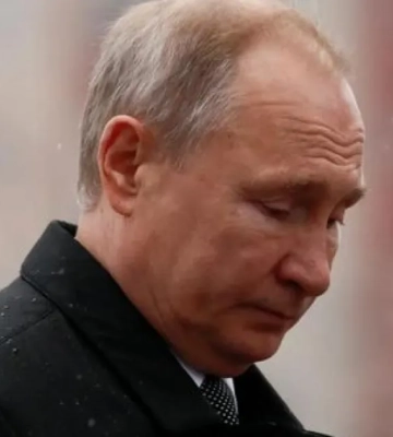 "Хочет говорить об Украине без Украины". Путин ищет разговора с Трампом, в Киеве ответили