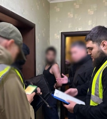 У Києві ліквідували канал незаконної легалізації іноземців шляхом укладення фіктивних шлюбів