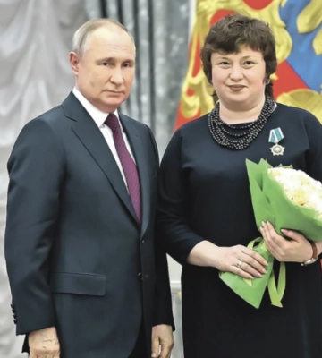 Высокая должность вместо нар - предательница Шапурова из Мелитополя стала проректором