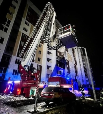 Київщину та Черкащину атакували дрони, а у Туреччині обвалилась чотирьохповерхівка: головне за ніч