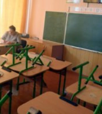 В одній з громад на Закарпатті школи переводять на дистанційне навчання: причина