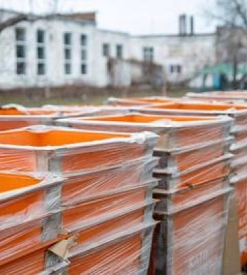 У старостинських округах Полтавщини з'являться 300 сміттєвих баків