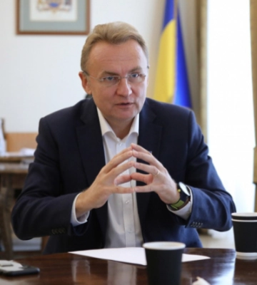 В Україні цього року почнуть працювати декілька аеропортів – мер Львова