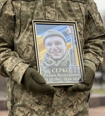 Загинув на Покровському напрямку: на Волині попрощалися з Героєм Сергієм Вавринчуком