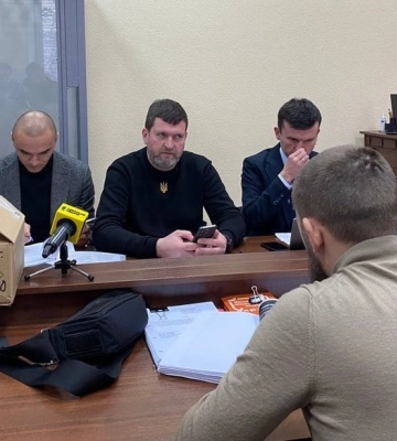 У Ірпені відбулася акція на підтримку очільника міста Маркушина, якого взяли під варту