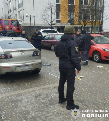 Потужний вибух в Ірпені: у багатоповерхівці вибило вікна
