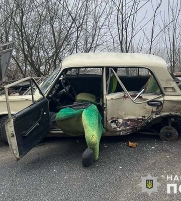 На Тернопільщині водій легковика під час зіткнення з бусиком вилетів із машини та загинув