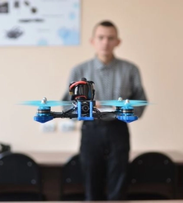 Диплом для фронта: в фейковом вузе Мелитополя будут готовить разработчиков самолетов и БПЛА 