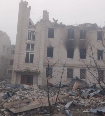 Армія РФ скинула 6 авіабомб на медзаклад у Бериславі на Херсонщині