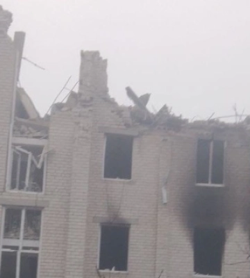 Росіяни скинули шість КАБів на медзаклад у Бериславі: постраждали лікарі