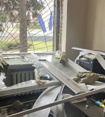 Нардеп показав, що лишилося від його приймальні у Запоріжжі після російської атаки 