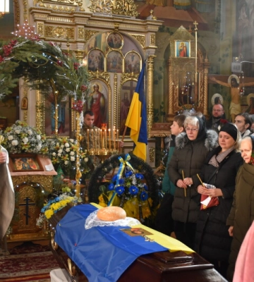 У Луцьку попрощалися з 48-річним бійцем Олександром Турочеком