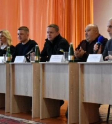 Голова Волинської ОВА відвідав Колківську громаду: обговорили дороги, соцпідтримку та відділення Укрпошти